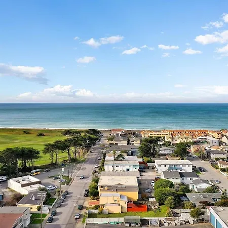 Spacious 5Br Coastal Retreat - 8 Beds Beach & Golf